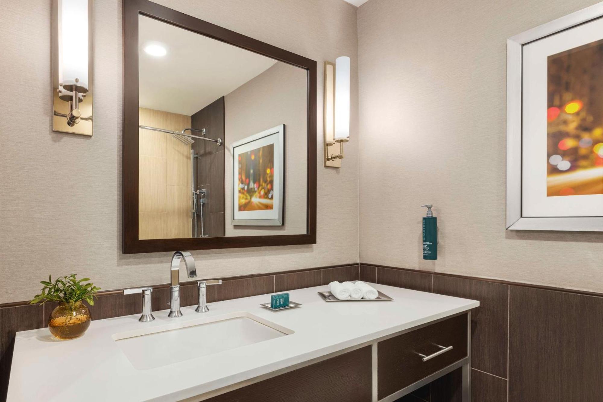 Hilton Philadelphia City Avenue Eksteriør bilde